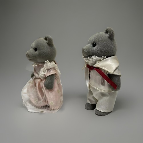Sylvanian Families Sweetwater Gray Bears Bride And Groom - Picture 2 of 9