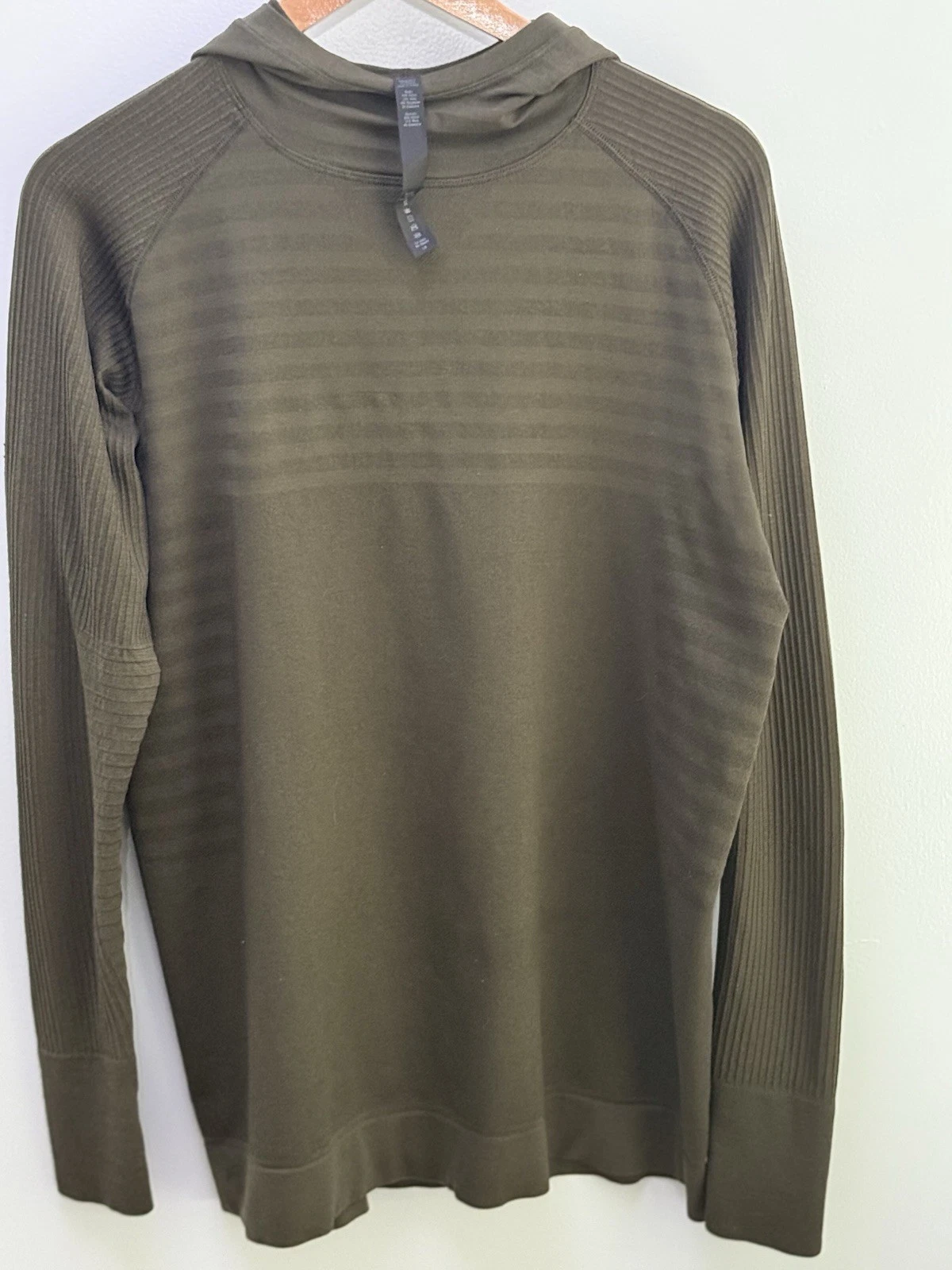 Lululemon Keep The Heat Thermal Hoodie Mens Size LARGE Green Wool Blend Wicking