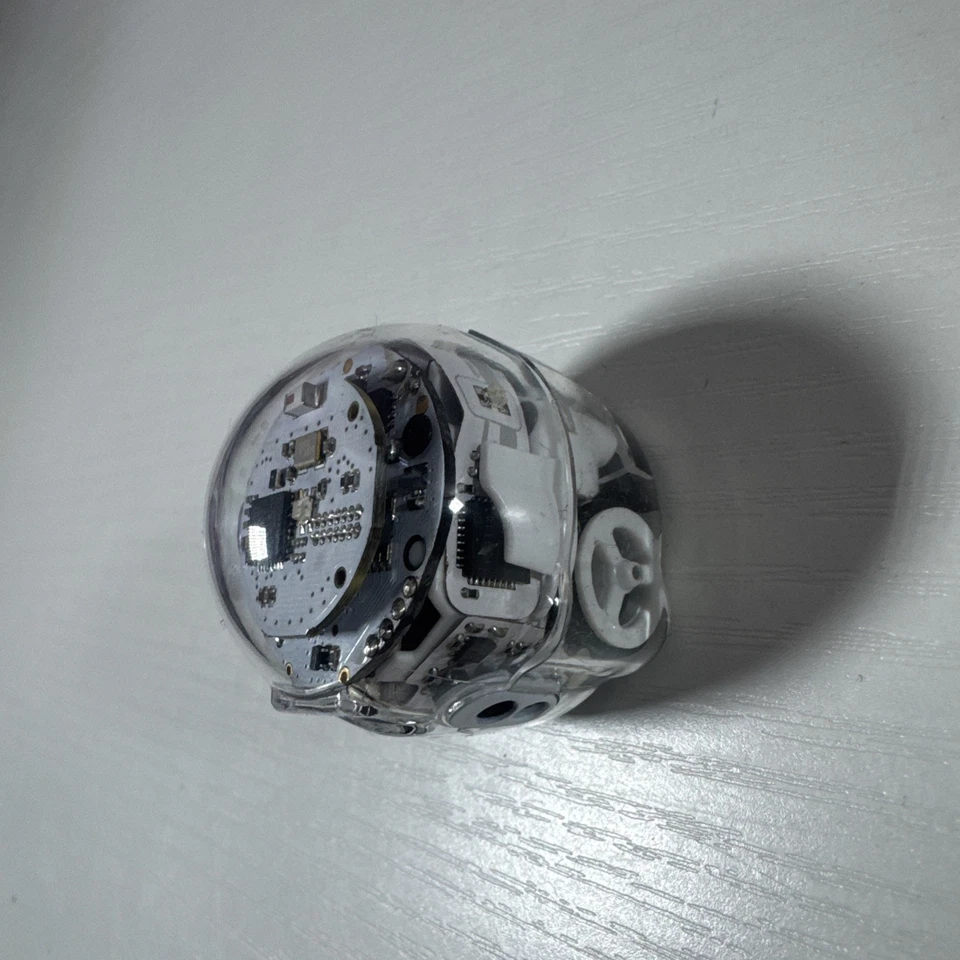 Ozobot Evo Interactive Coding Robotic Learn & Play Programmable Robot - Image 2 of 4