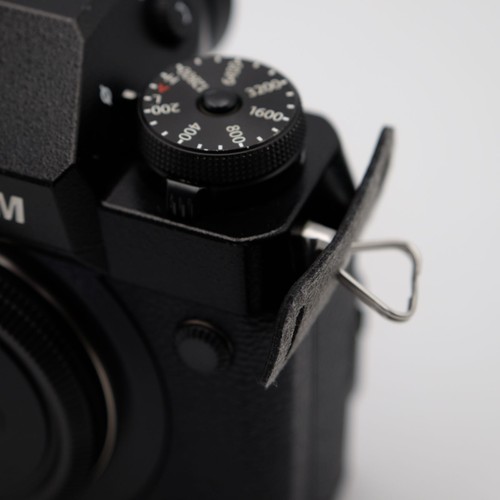FUJIFILM X-H1 mirrorless single-lens camera with box, battery and charger, Japan - Picture 14 of 18