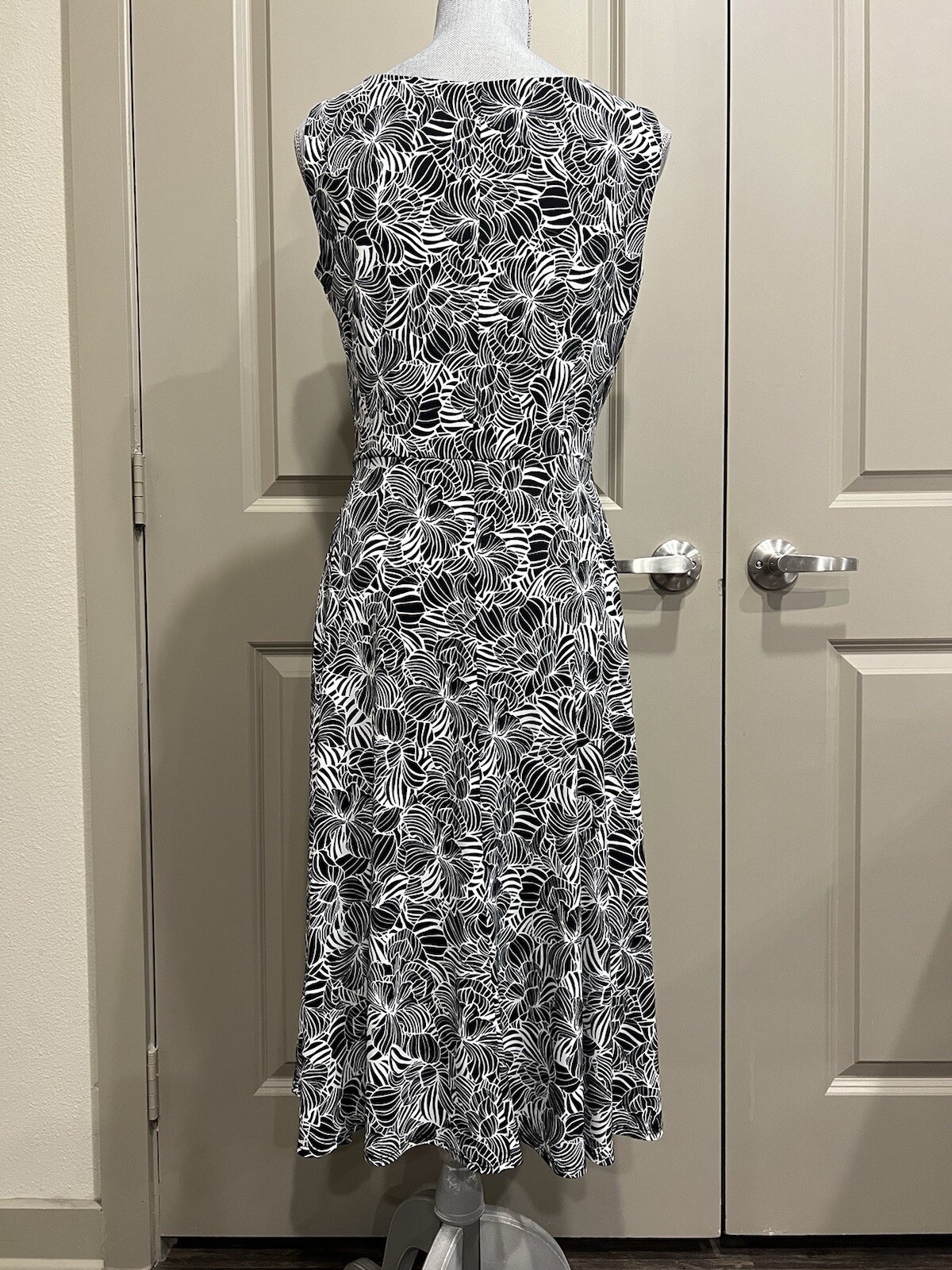 Picture 6 of 12