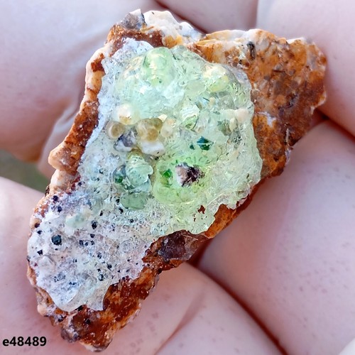 Hyalit Opal und Feldspat - Erongo Berg Namibia - Bild 2 von 12