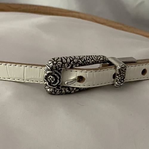 Vintage Brighton Reversible White/ Tan Leather Belt with Flower Detail Size L/34 - Picture 2 of 6