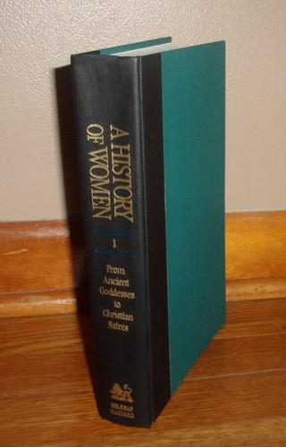 A HISTORY OF WOMEN-Volume I-5-Ancient Goddesses to 20th Century-SUPERB Condition - Picture 3 of 11