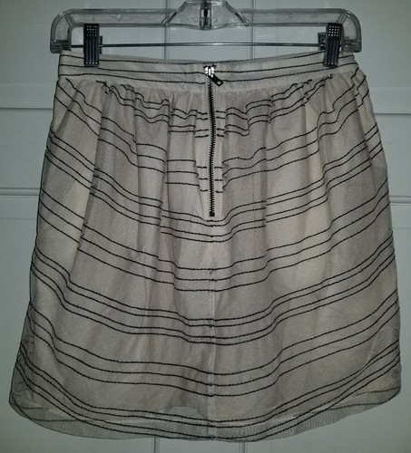 BCBG generation ivory white black tulle striped full skirt. 4 - Picture 3 of 5