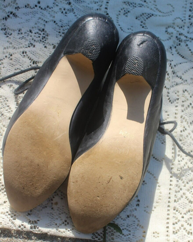 9 West Victorian Look Witch Style Lace Up Black Leather Shoes SZ 5.5 M - Picture 11 of 12