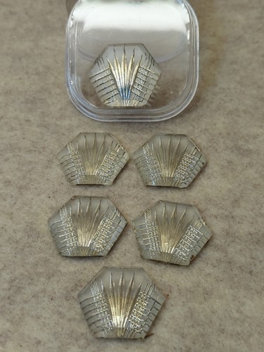 6 VINTAGE GLASS HEXAGON ART DECO CABOCHON CLEAR AND GOLD - Picture 3 of 5