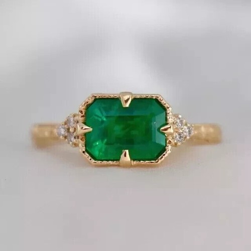 Anillo de compromiso estilo Art Deco esmeralda y diamante creado en laboratorio chapado en oro de 14K - Imagen 3 de 3