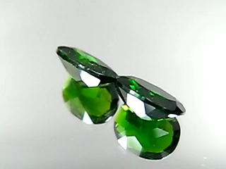 3.49Ct 7mm Oval_ Awe-inspiring Quality Natural Russian Chrome Diopside Gemstone - Video 1 of 1