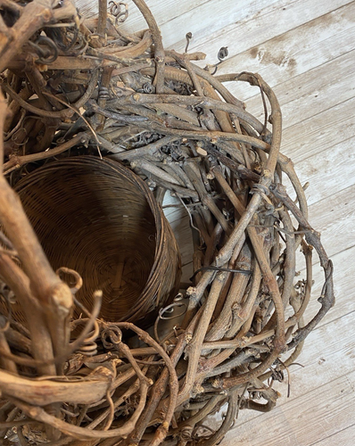 Handwoven Willow Branch Wicker Plant Basket Natural Rustic Garden Farmhouse - Picture 9 of 17