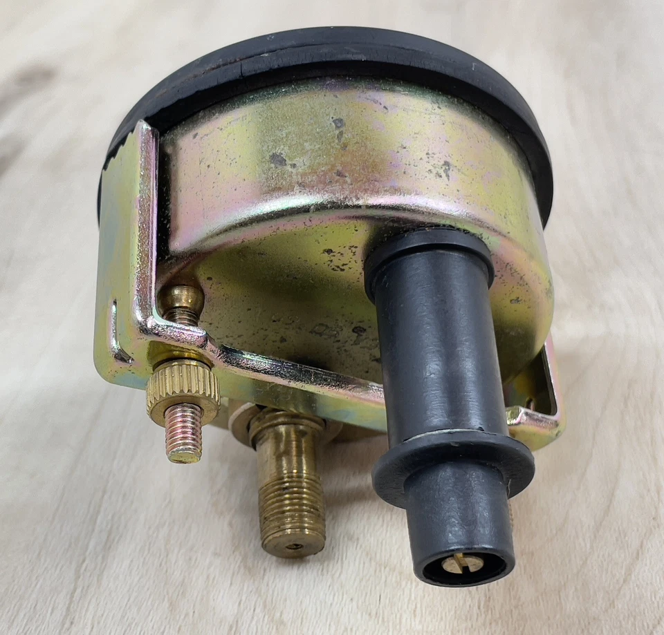 Manómetro de presión de combustible universal AFCO 85244 2-5/8" Foto 3 de 4