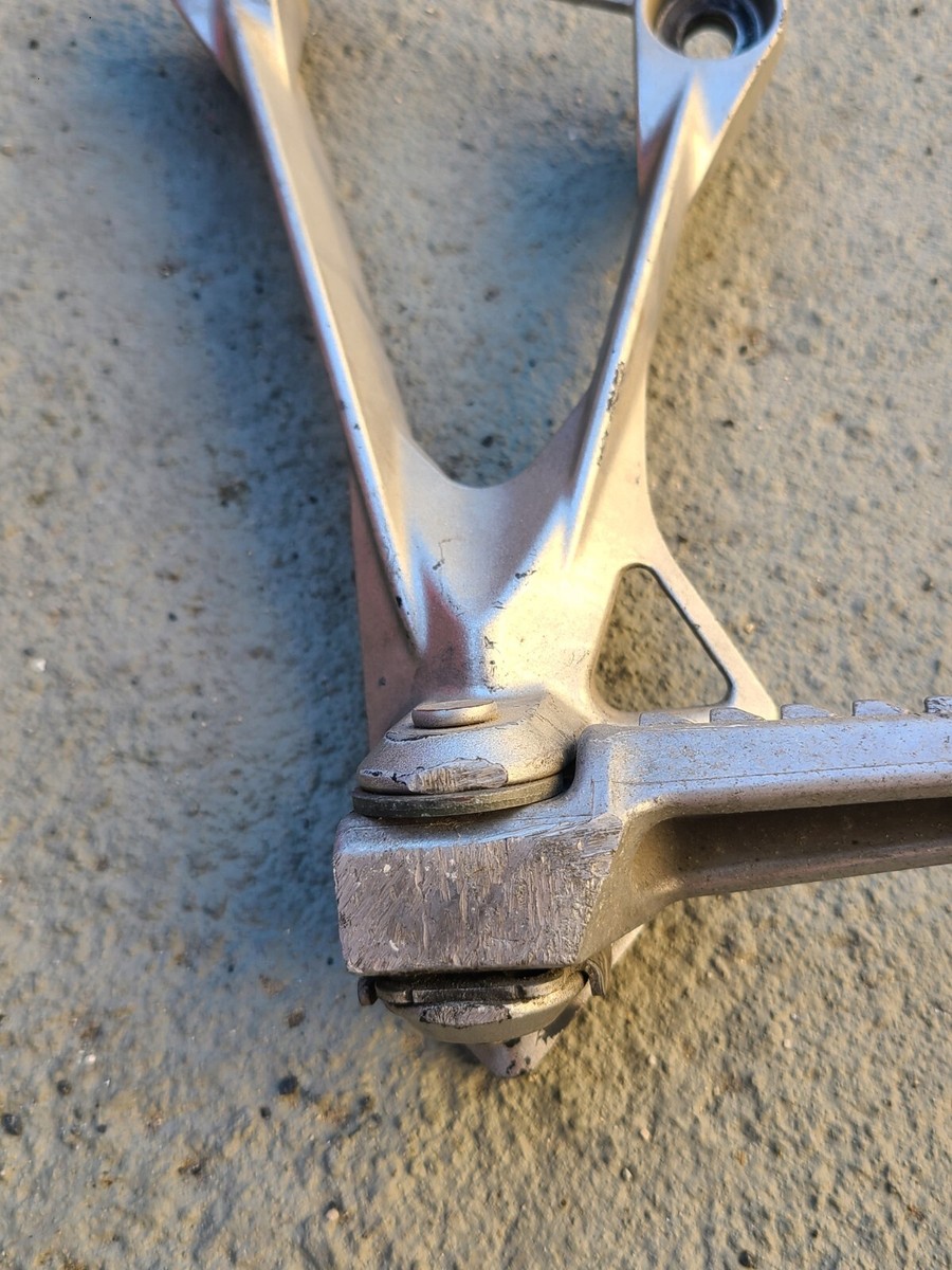 2005 - 2006 Kawasaki Ninja ZX6R 636 Rear Passenger Foot Pegs