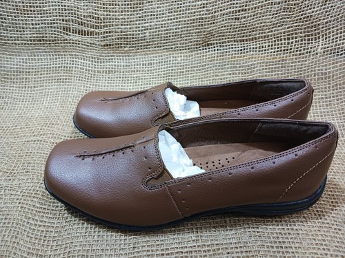 Easy Street Womens Purpose Tan Leather Slip-On Loafers Flats Shoes 8.5W - Picture 1 of 7