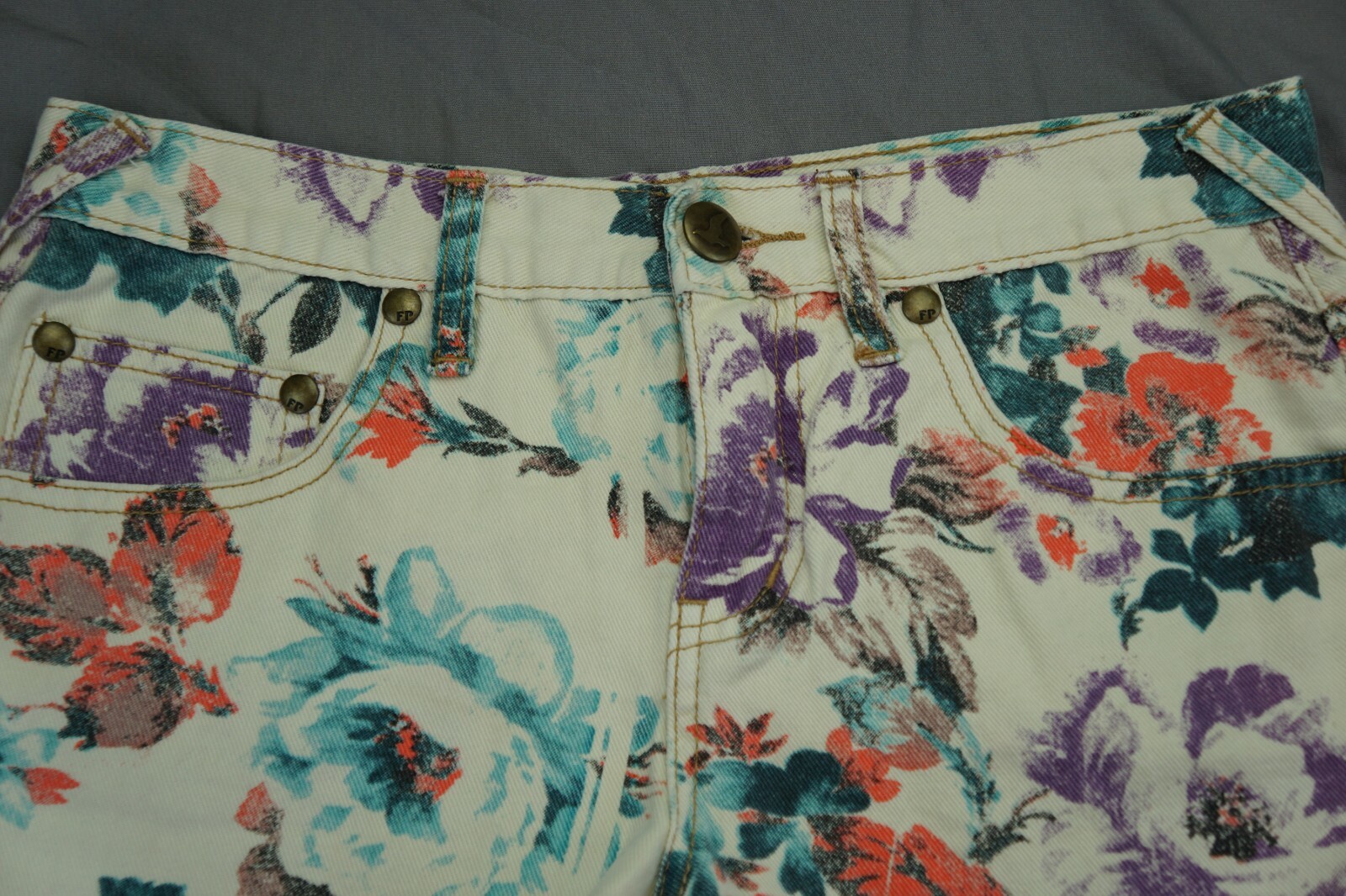 Picture 4 of 5