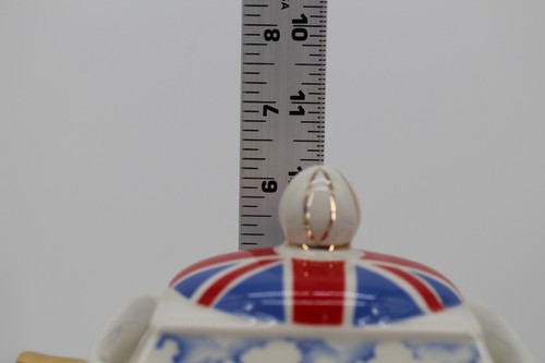 Vintage Sadler Tower of London Teapot England Rectangle Shape London Souvenir - Picture 9 of 9