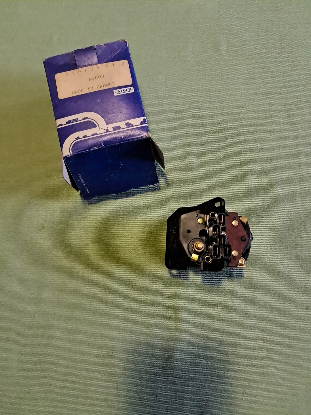 Picture 1 of 6