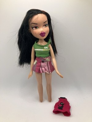 MGA 2004 Bratz Funk Out Jade Doll Shirts And Skirt