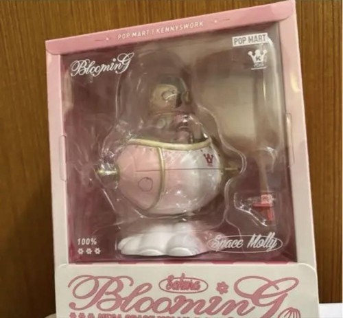 POP MART MEGA COLLECTIONS MEGA SPACE MOLLY 100% Blooming-Sakura Japan Limited - Picture 4 of 24