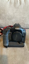 Canon EOS 1D Mark II N 8.2MP Digital SLR Camera Body w/Battery No Charger 