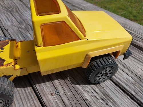 Vintage 1983 Chevy Tonka Construction Dump Bed Truck Black & Yellow Metal... - Picture 4 of 8