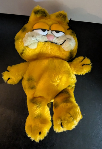 Vintage Garfield The Cat Plush Stuffed Animal 1981 Fun Farm - Picture 2 of 6