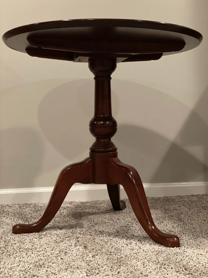 Mesa redonda de cerezo PA PENNSYLVANIA HOUSE con inclinación - Hermosa pieza - Madera maciza Foto 2 de 4