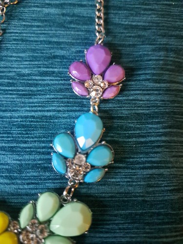 Betsey Johnson?  Crystal Rainbow Flower Cascade Pendant Necklace  - Picture 9 of 11