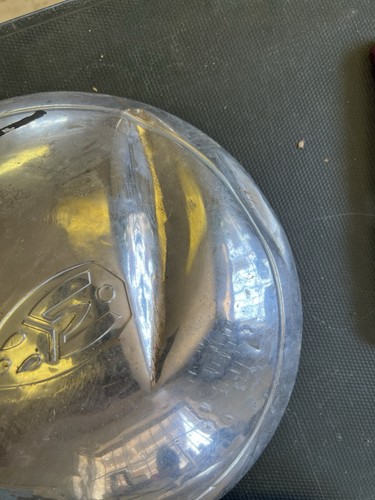 B418. 1930-1940 Oldsmobile Wheel Covers - Picture 8 of 10
