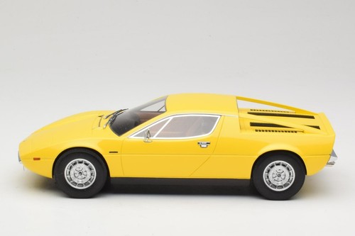 107123760 Maserati Merak Yellow Minichamps 1/18 - Imagen 3 de 6