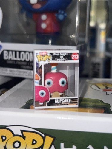 Figurine Funko Bitty Pop Five Nights at Freddys CUPCAKE 1,3" #213 = RARE = FNAF - Photo 1/4