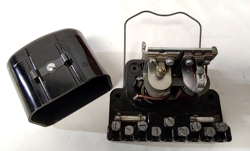 Vintage 10/67 LUCAS Jaguar Control Box # 37065 37065J 12V RF 95/3 Voltage Regul. - Picture 10 of 10