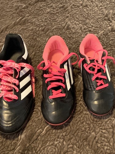 Youth Girl’s 1 Adidas Soccer Cleats - Picture 2 of 12