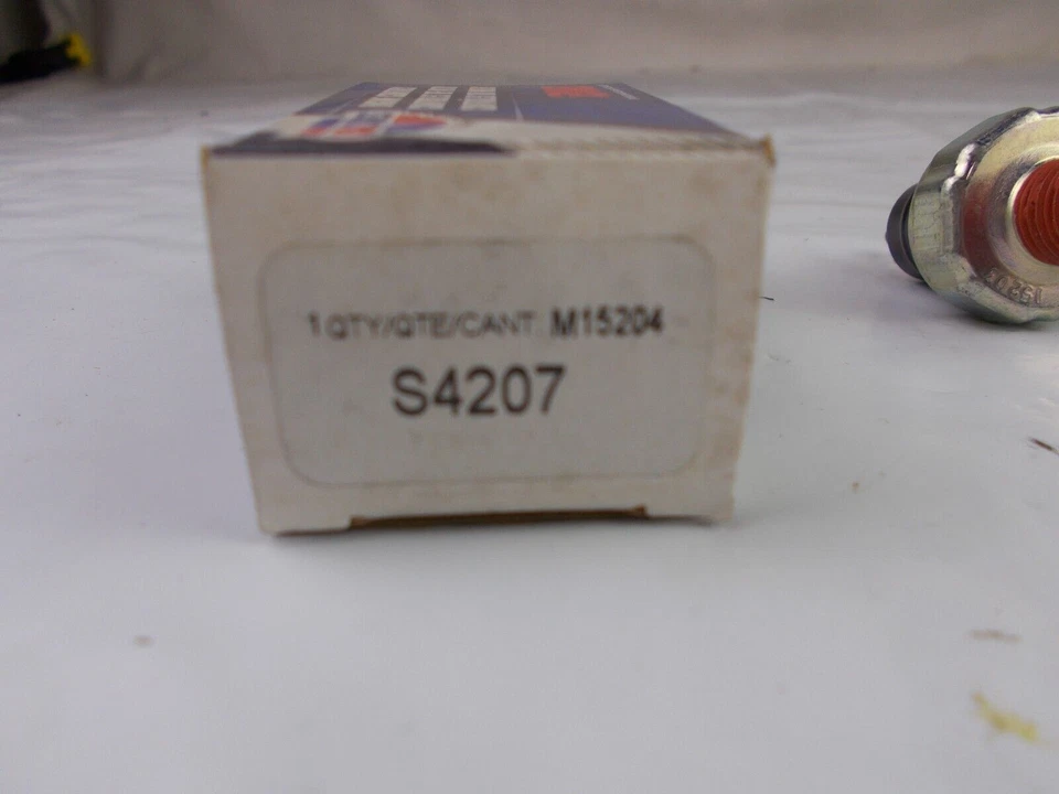 Engine Oil Pressure Switch-Sender With Light CARQUEST S4207 - Image 3 of 3
