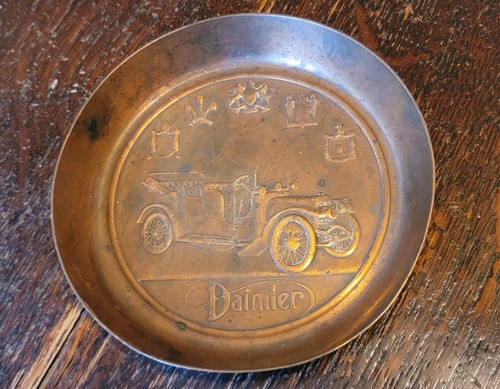 Plato de cobre en relieve para automóvil Daimler de 4 1/2" de diámetro - Imagen 1 de 8