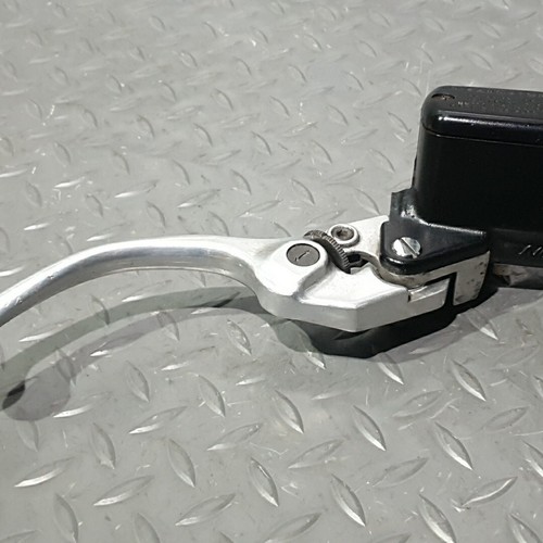 ♻️ Honda CBR 600 F4 FX FY 1999 - 2000 Front Brake Lever Master Cylinder ♻️ - Picture 8 of 15