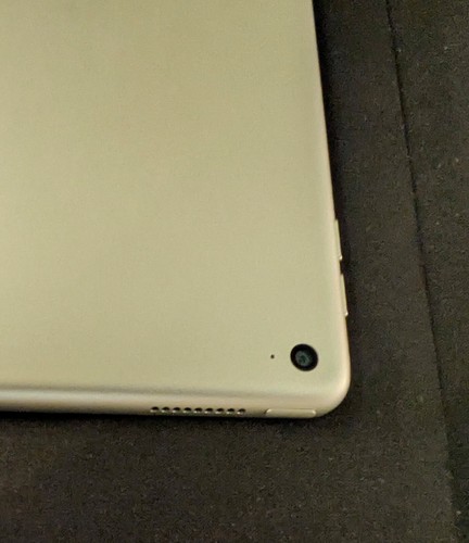 Apple iPad Pro (12.9-inch) A1584 32 GB, Wi-Fi, Silver, Great Condition - Picture 9 of 17