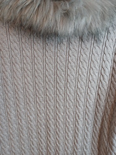 Sioni Open Front Cardigan Sweater M Gray Cable Knit Faux Fur Neck Detachable - Picture 9 of 9