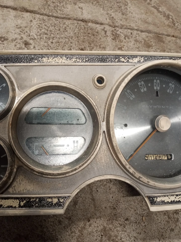 Plymouth Sport Fury 1963 velocímetro calibre clúster Foto 3 de 4