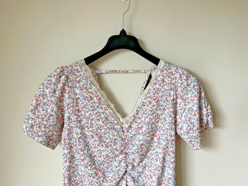 New Look Top T-Shirt Pink Blue Floral Short Sleeve Ruched Front Lace Trim UK 12 - Picture 2 of 6