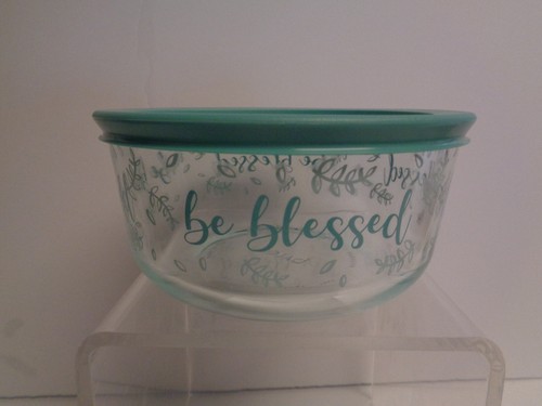Pyrex Be Blessed 4-Cup Storage Bowl with Aqua Plastic Cover New Made in USA - Picture 1 of 2