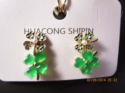 THREE SETS OF PIERCED SHAMROCK EARRINGS AND SHAMROCK PIN--#SP1-8 - Picture 20 of 24