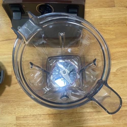 Vitamix Creations ii 2 - Tested - No Plunger - Brown - 48 oz Pitcher - Picture 10 of 14