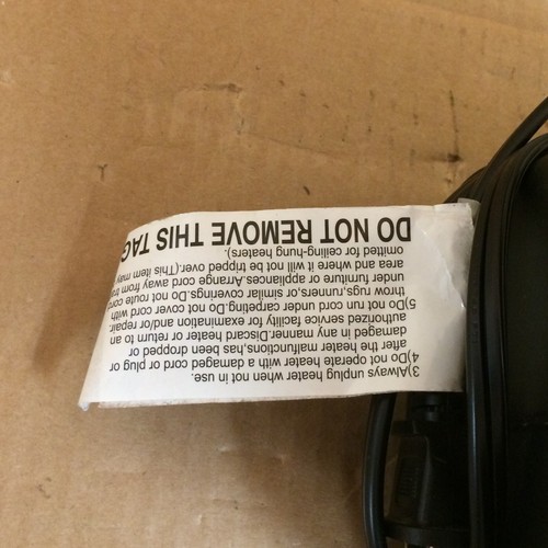 Comfort Zone Portable Ceramic Space Heater Model CZ442 1500 Watts - Picture 3 of 7