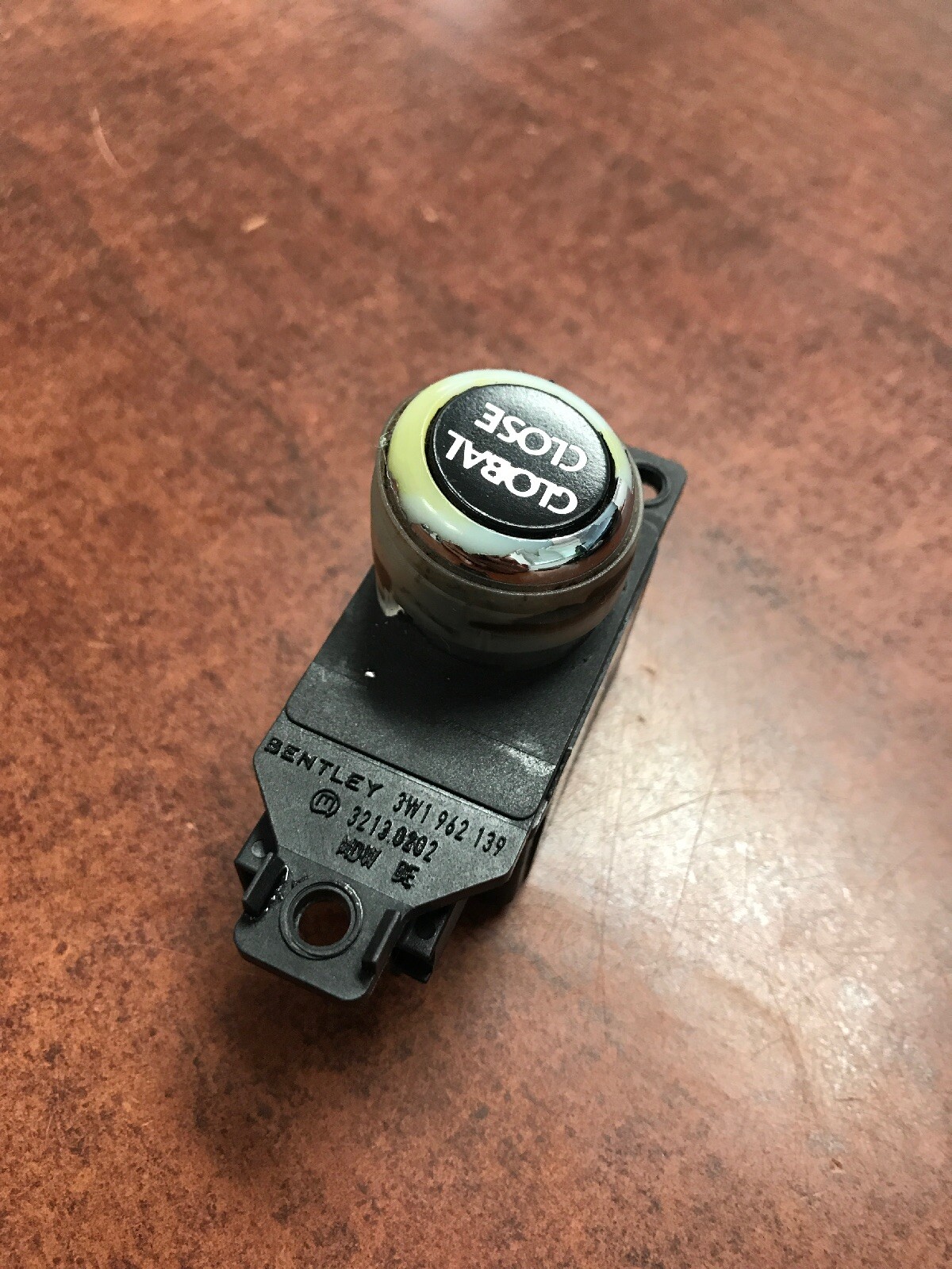 2005 Bentley Continental GT OEM Global Close Switch Button 3W1962139