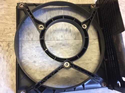 89-94 Porsche 911 964 A/C Condenser Fan Shroud Air Guide Cowl 964.624.031.00 B2 - Picture 3 of 10