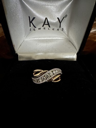 Anillo de diamantes entrecruzados blancos y amarillos de 10 quilates (13 diamantes💎 = 0,33 TW RS13) - Imagen 1 de 6