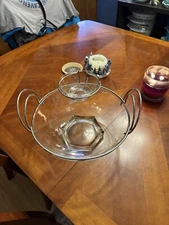 Mid Century Modern Clear Glass Chip And Dip Set With Attached Metal Cradle