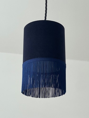 Paralume in velluto blu navy con frange paralume a tamburo - Foto 1 di 6