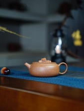 Handmade Yixing Zisha Teapot- Yan mountain teapot, old duan Clay 110ml 