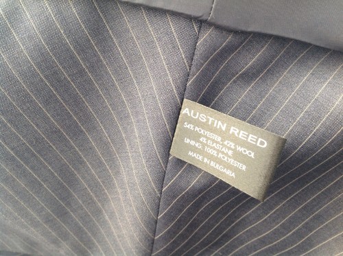 Austin Reed eleganter dunkelgrau gestreifter Blazer aus Wollmischung Größe 16 Reißverschluss neu ohne Etikett - Bild 6 von 7